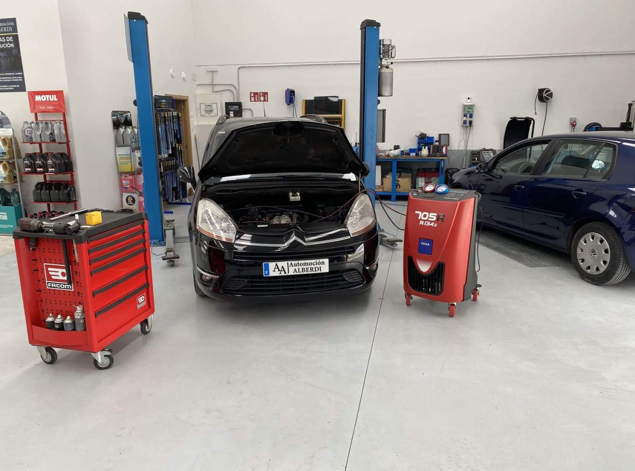 El mejor Taller de Chapa y Pintura en Pamplona: Automoción Alberdi