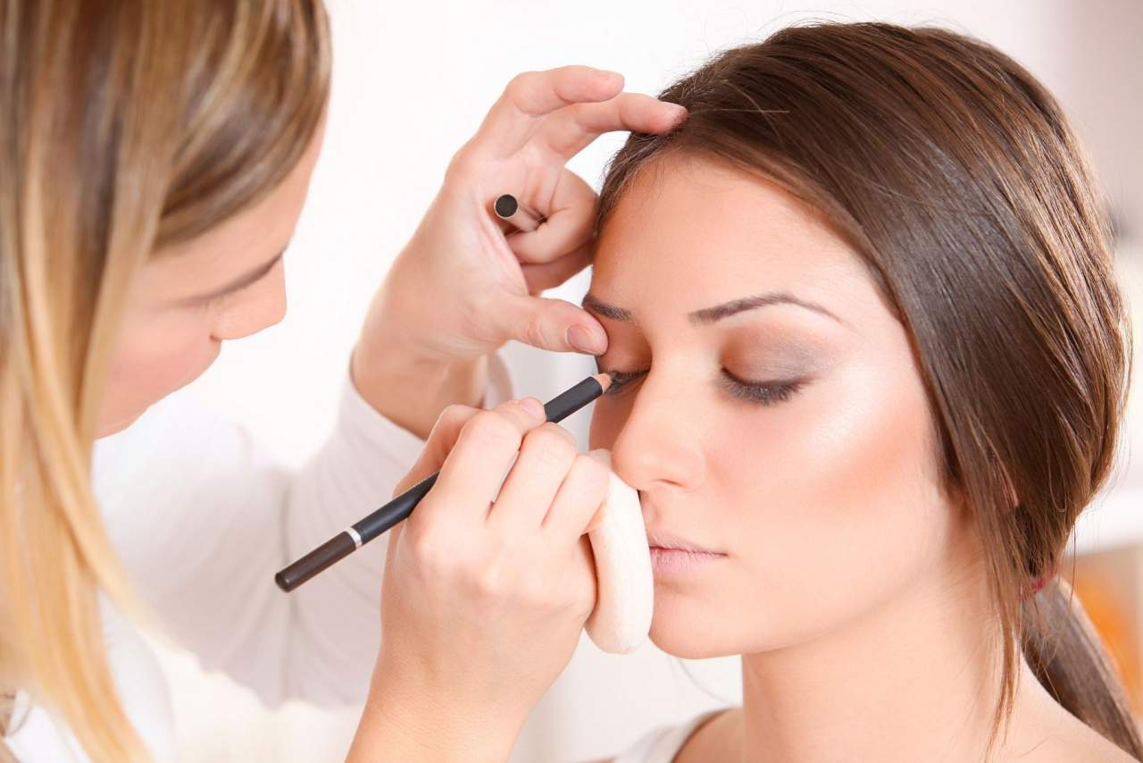 Maquillaje profesional en Lalín por María Mundin