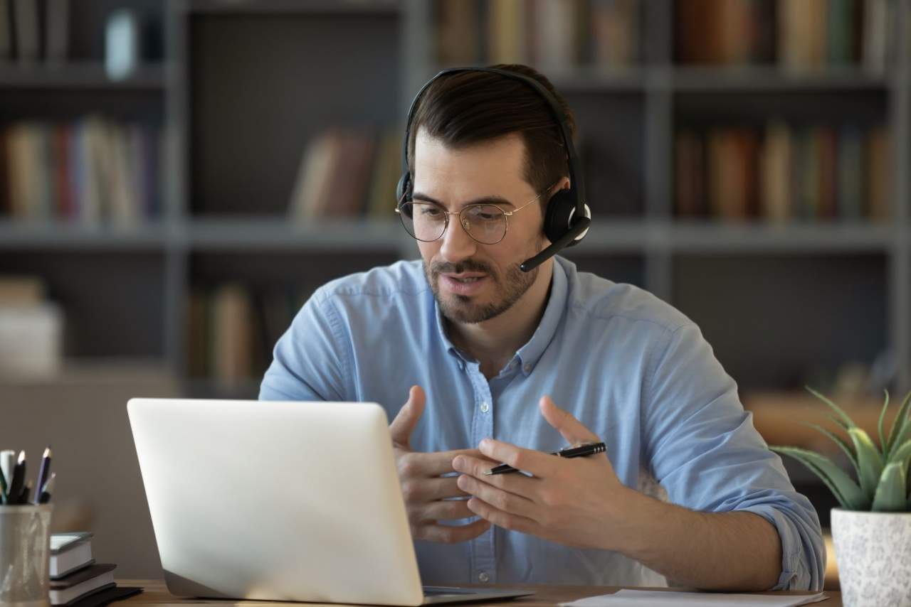 Asesoría empresas Madrid: Equilibrio entre la digitalización y la gestoría tradicional