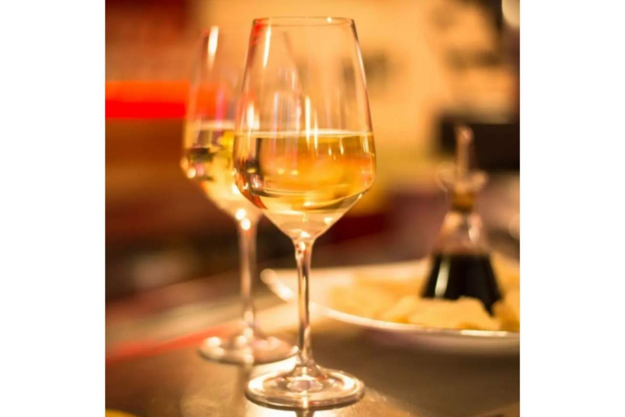 Vinos No sé tú: marca gallega de vinos con variedad Tinto y Ribeiro Blanco