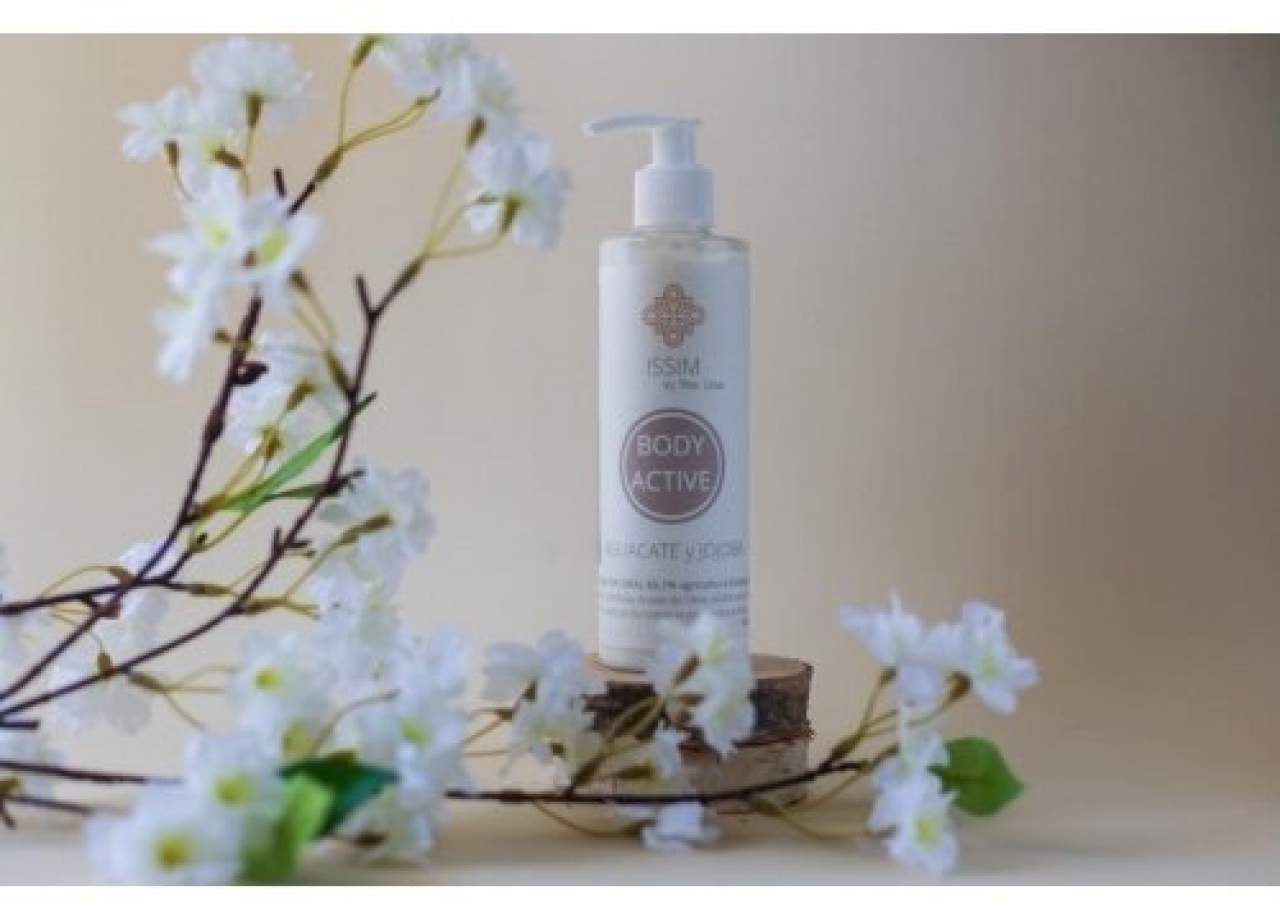 La marca de cosmética natural online Issim diseñada por las doctoras Ciscar