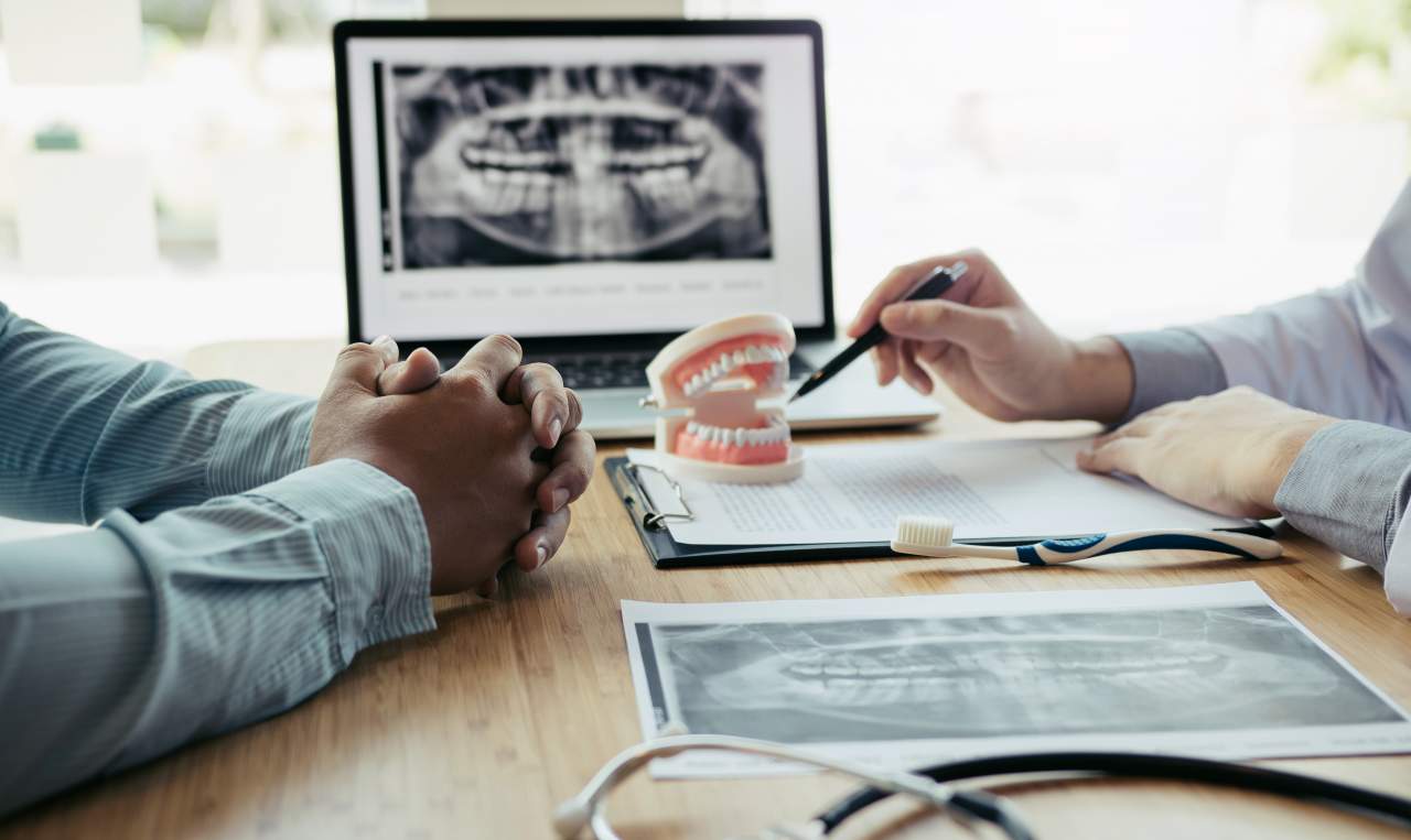 Clínica Helident Sevilla recomienda el uso de la mejor calidad en implantes