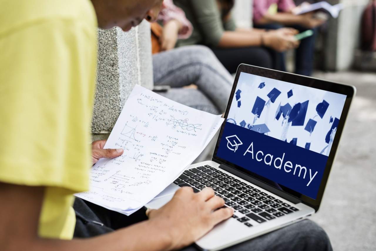 El gran negocio post COVID-19 es tener una academia online