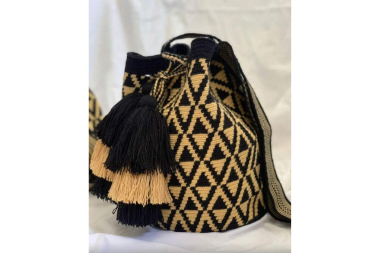 Artesanía y cultura indígena unidas en los bolsos Wayuu, de la tienda Design & Handmade