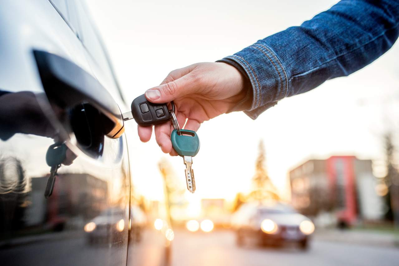 Duplicado de llaves de coche en la empresa especializada Denikey