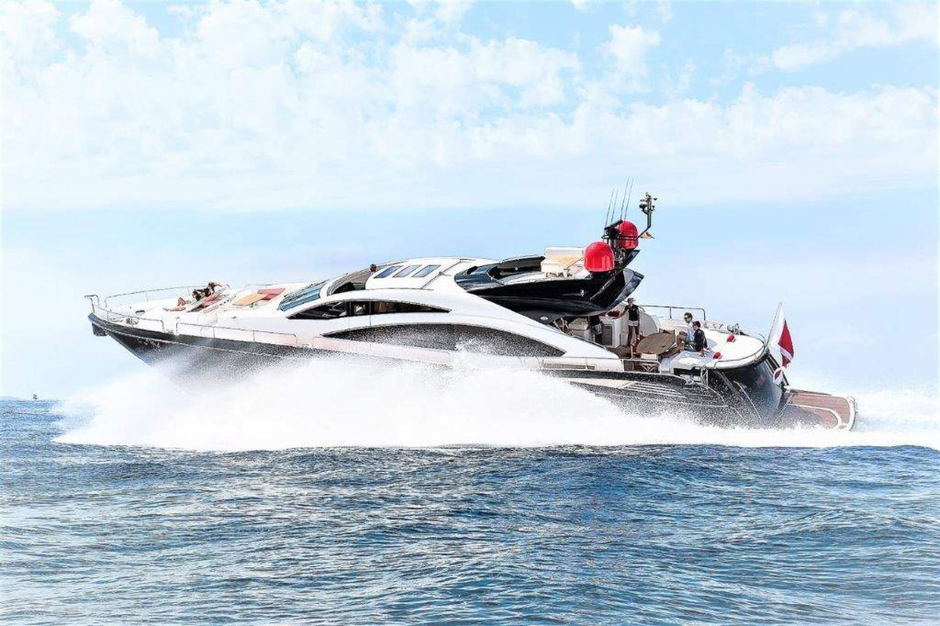 Pasar las vacaciones en yate de lujo: Yacht IN Ibiza