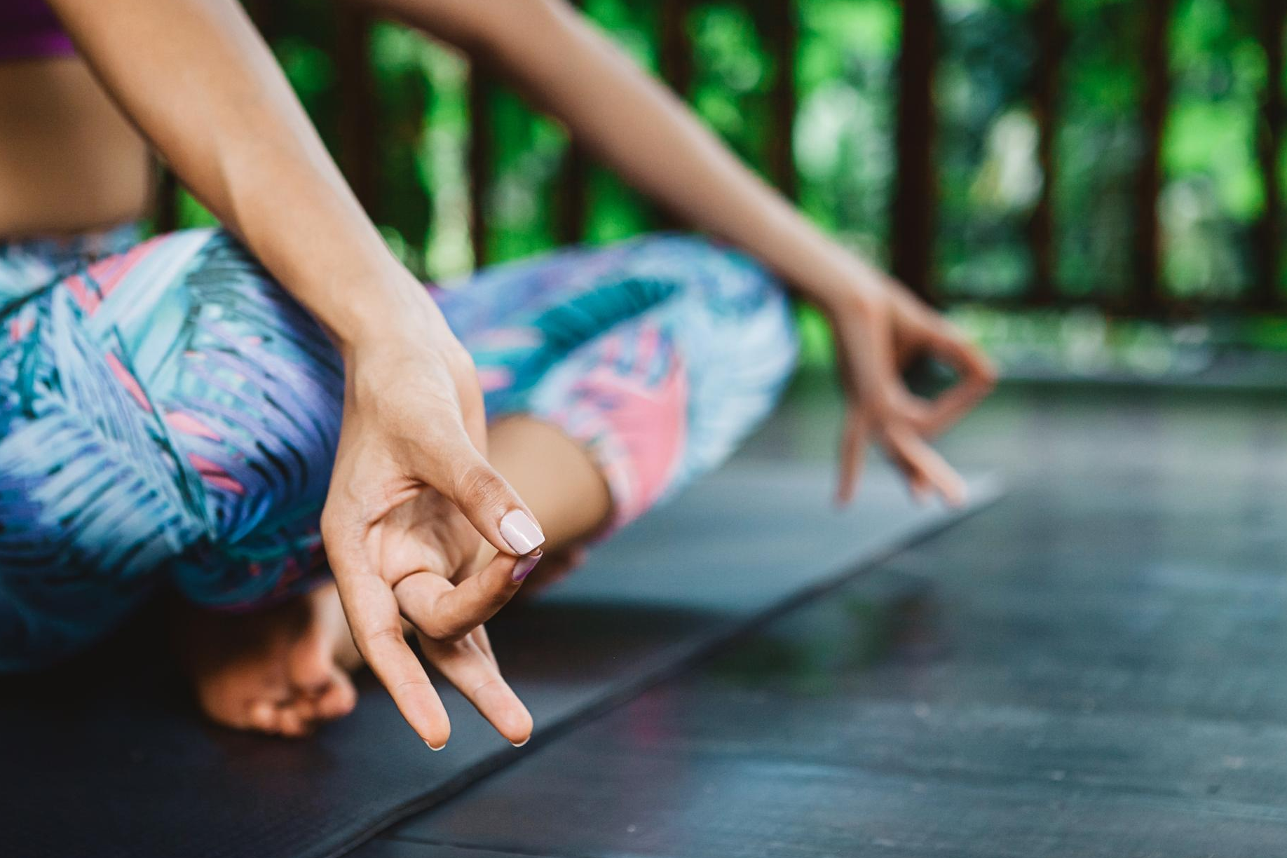 Practicar yoga en Bilbao en el rincón de paz de 196 Yoga Studio