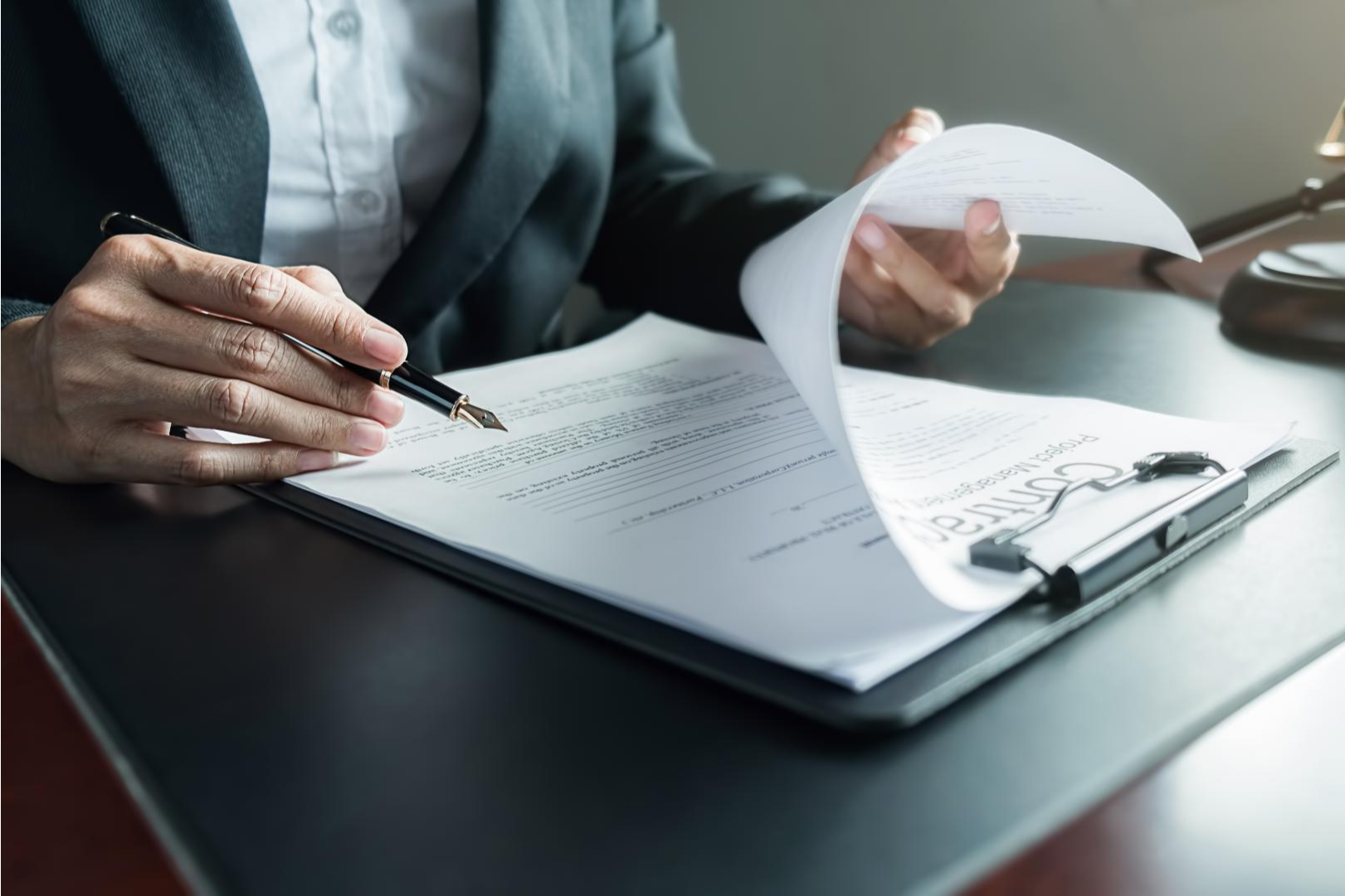 Abogado mercantil en el despacho de abogados Ackermann & Schwartz