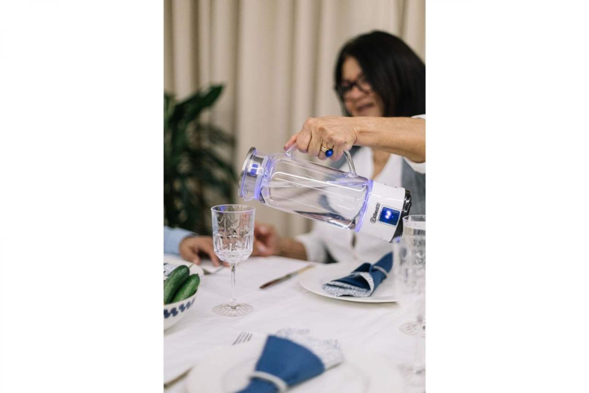 Alcavida SPE, la jarra hidrogenada de la empresa Alcavida que crea agua hidrogenada
