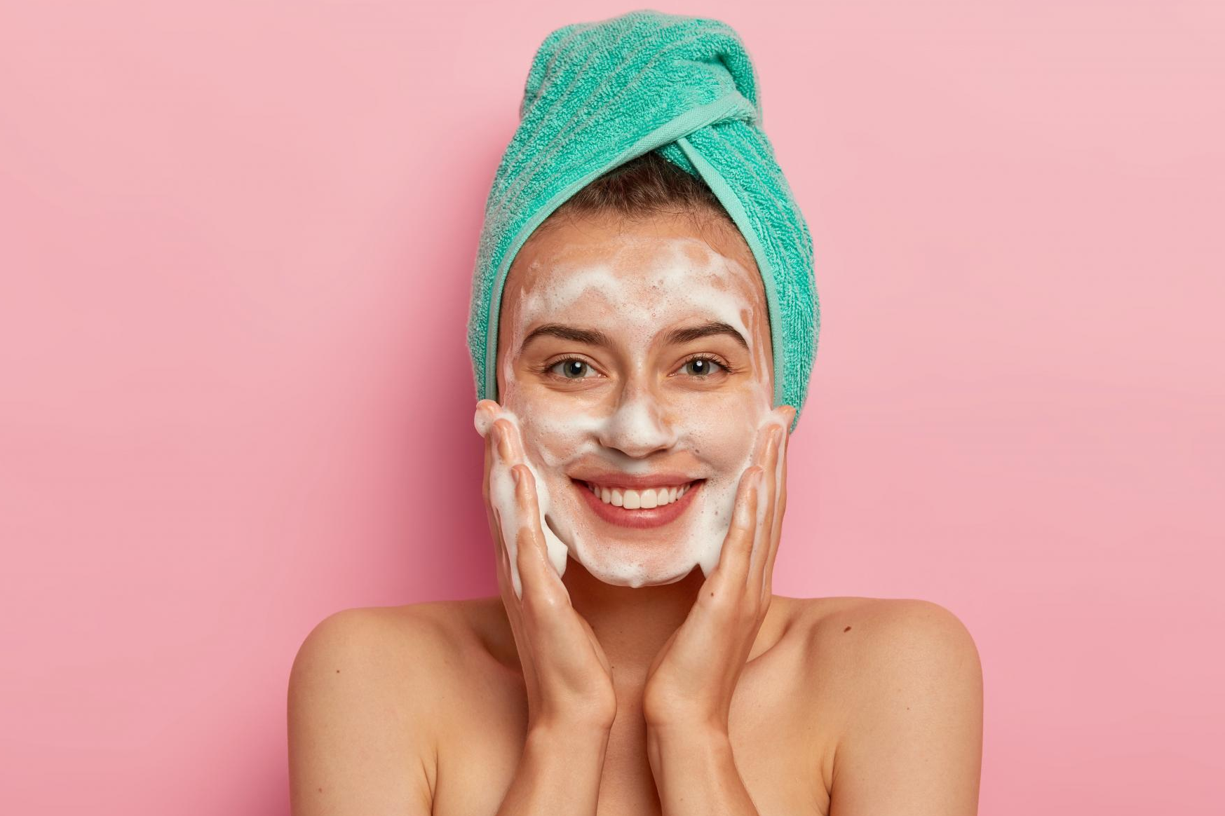 ¿Cuál es la cosmética activa para el cuidado del rostro por el uso de mascarilla quirúrgica? MASKNÉRITUAL,