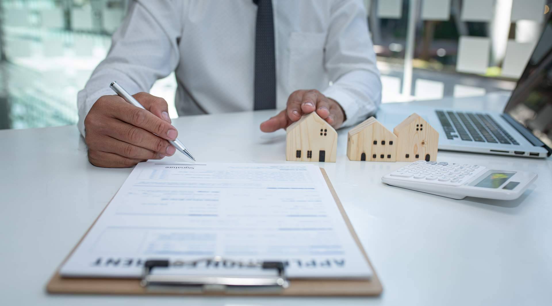 deHipotecas ayuda a los jóvenes a conseguir hipotecas 100% de financiación