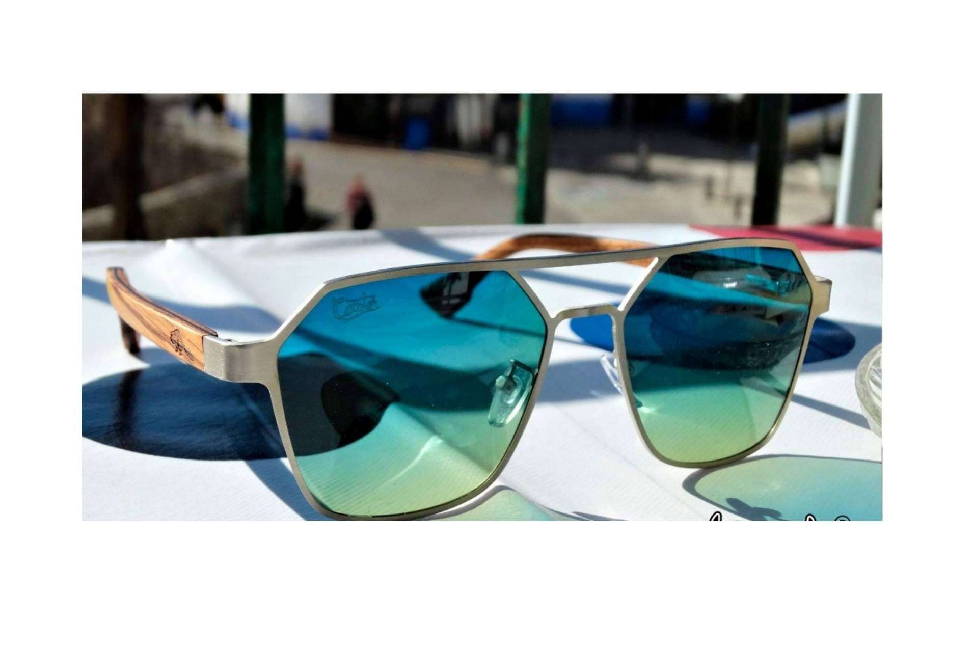 Las gafas de madera eco, una de las grandes apuestas de la compañía ecofriendly Castor Sunglasses
