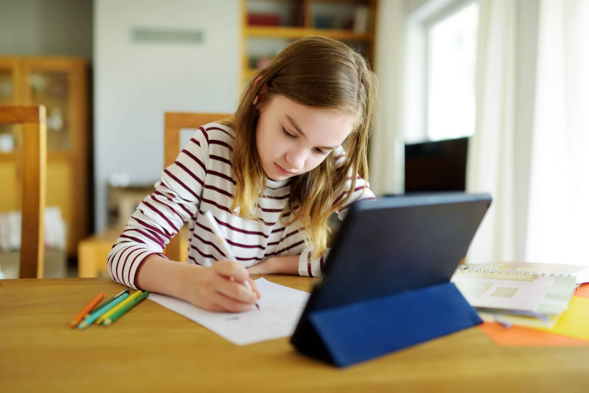 Consejos de Área 44 Servicios Educativos: ¿Cómo acabar con la mala letra?