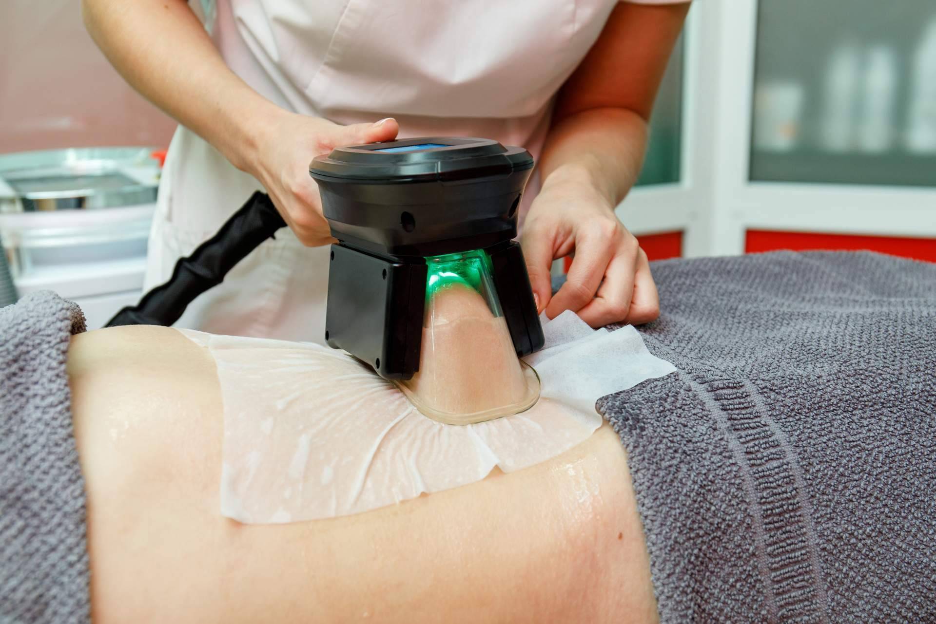 Realizarse un es posible tratamiento de criolipolisis en Boiro con la doctora Alfonsina Uriburu