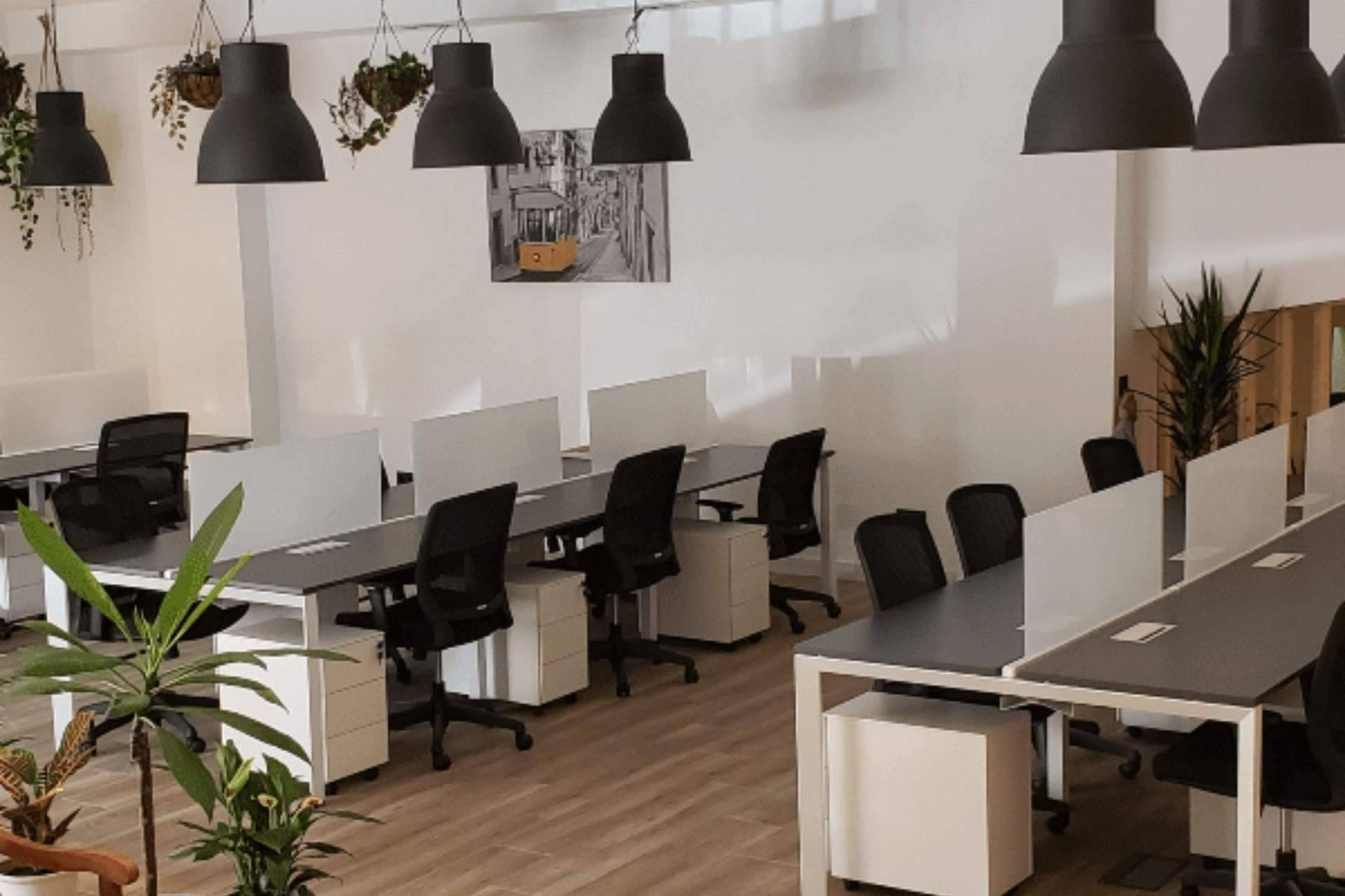 Coworkingarea10 es el popular coworking de Vallecas
