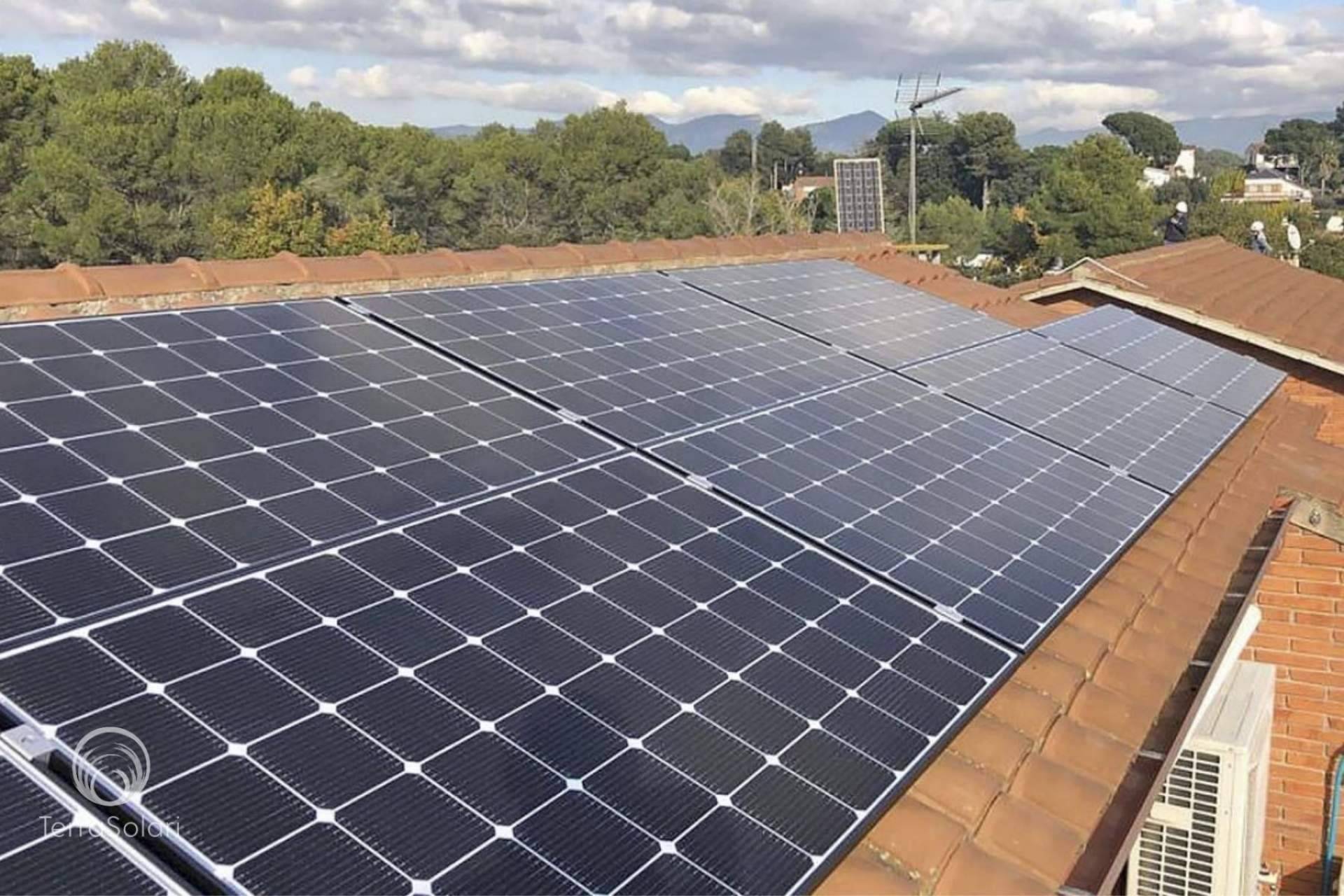 TerraSolari: ¿Cómo recibir una subvención económica para instalar placas solares en la vivienda?