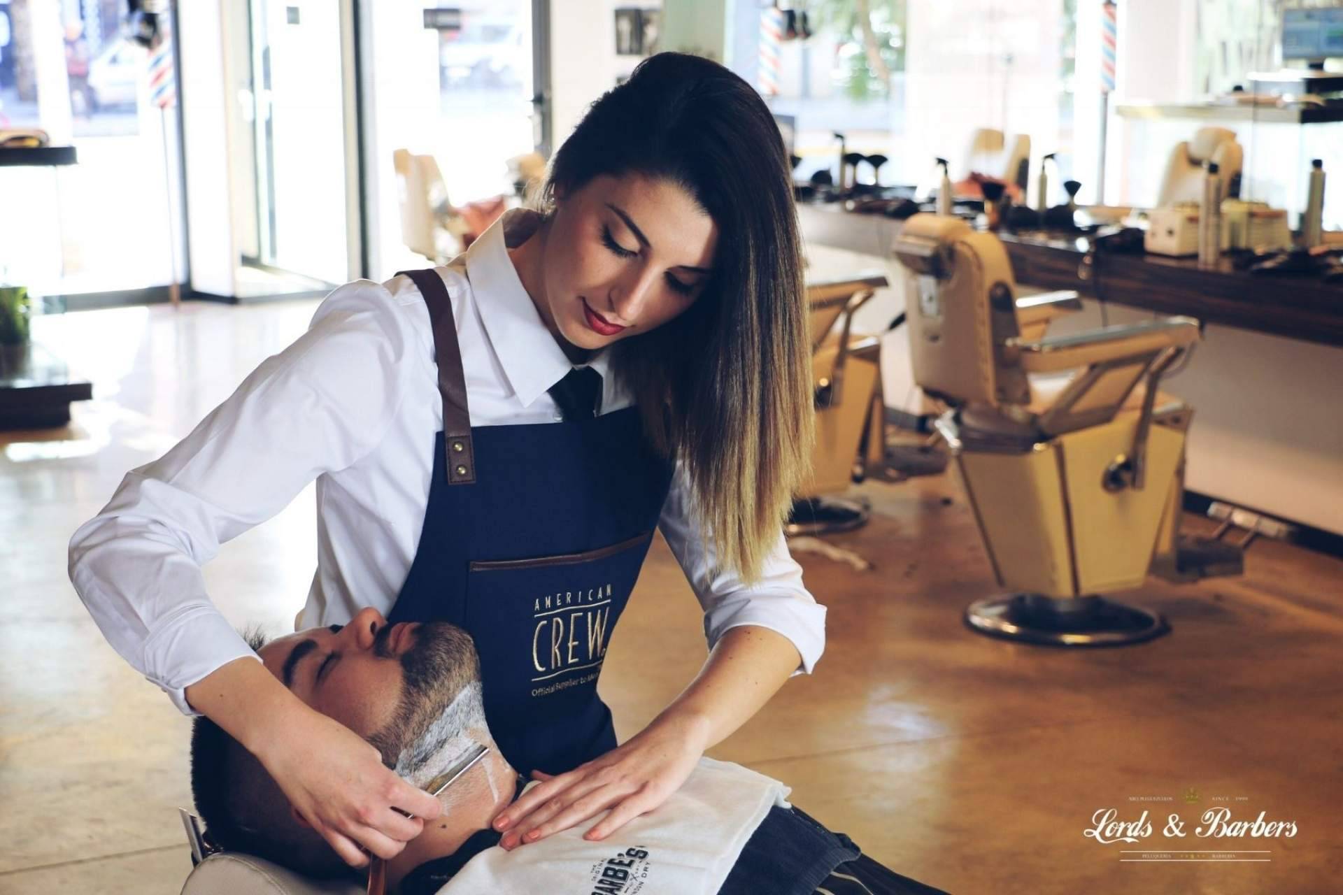 Lords & Barbers: la peluquería ubicada en Elche premiada como finalista a Mejor Barbería de España