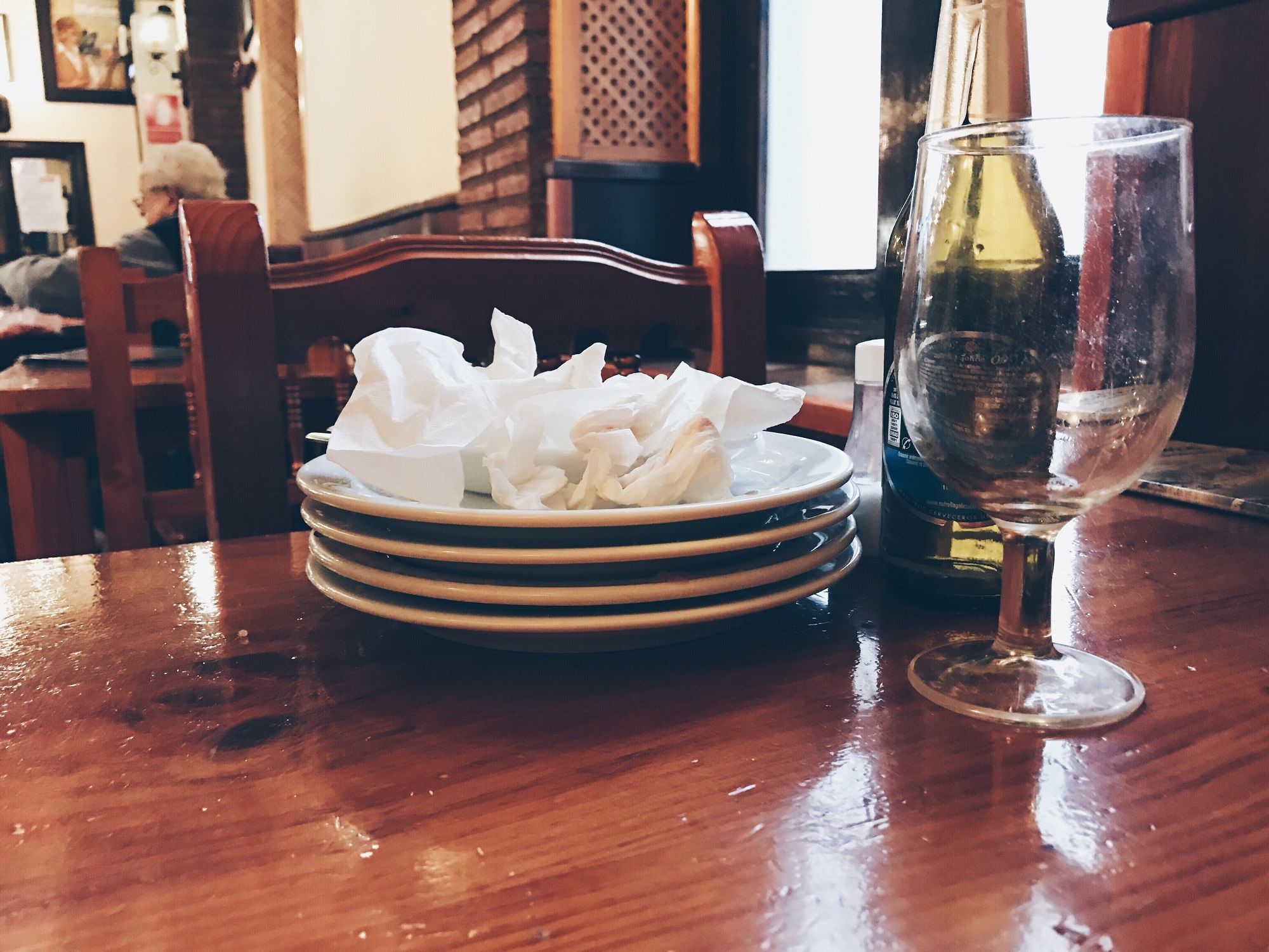 Cómo identificar en cinco pasos un bar sin medidas de higiene, según Rentokil Initial