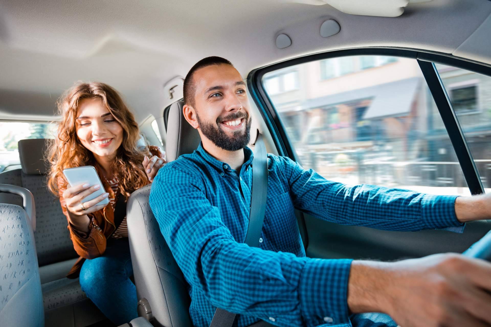 ¿Cómo coger un taxi Málaga - Marbella seguro? Taxi Málaga Airport Charly Transfer 24 Hours