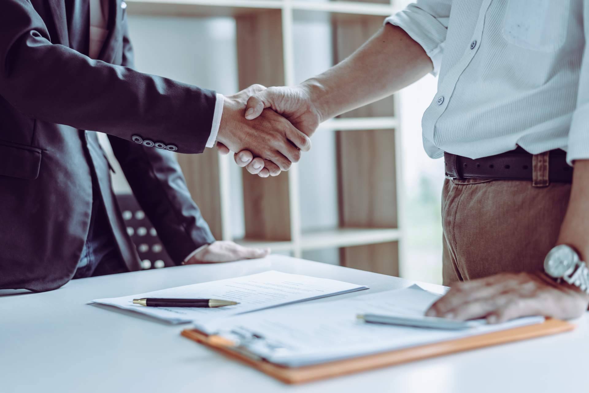 La importancia de realizar un pacto de socios en una empresa, por Luis Baños Abogados