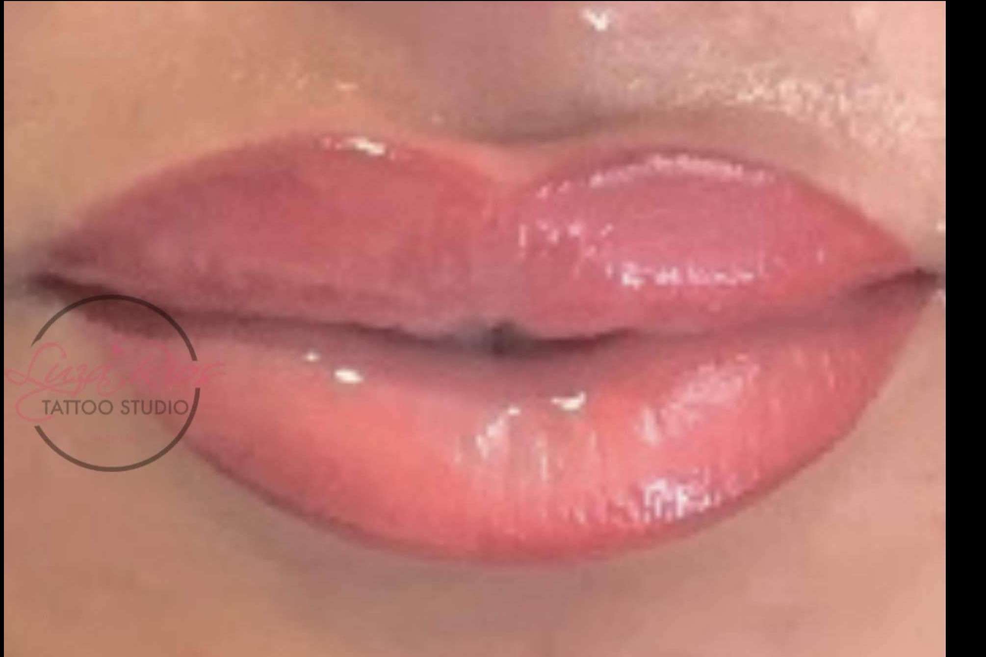 Luza Ríos Tattoo Studio: maquillaje perfecto y natural todos los días