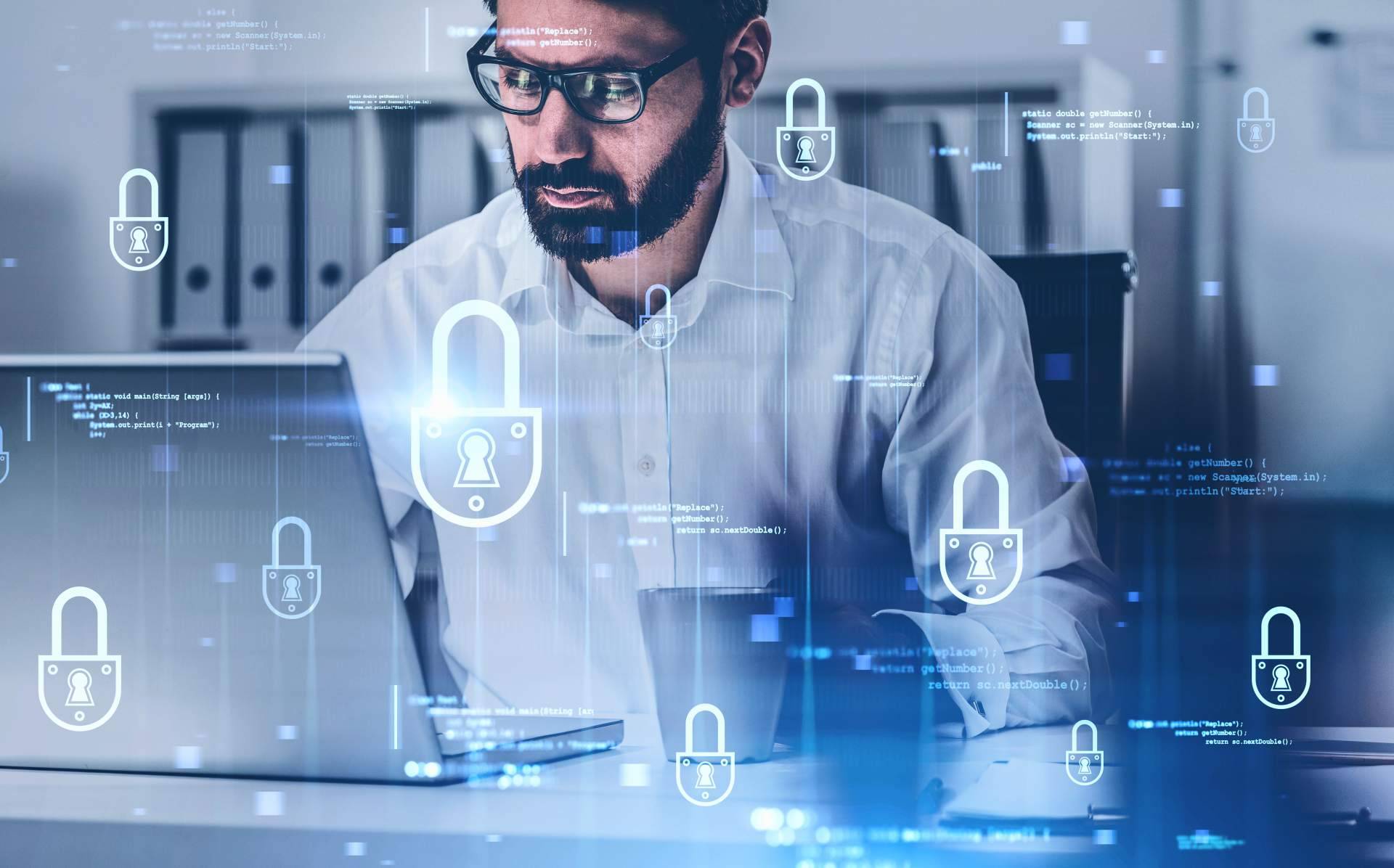 La formación en ciberseguridad online que ofrece hackrocks
