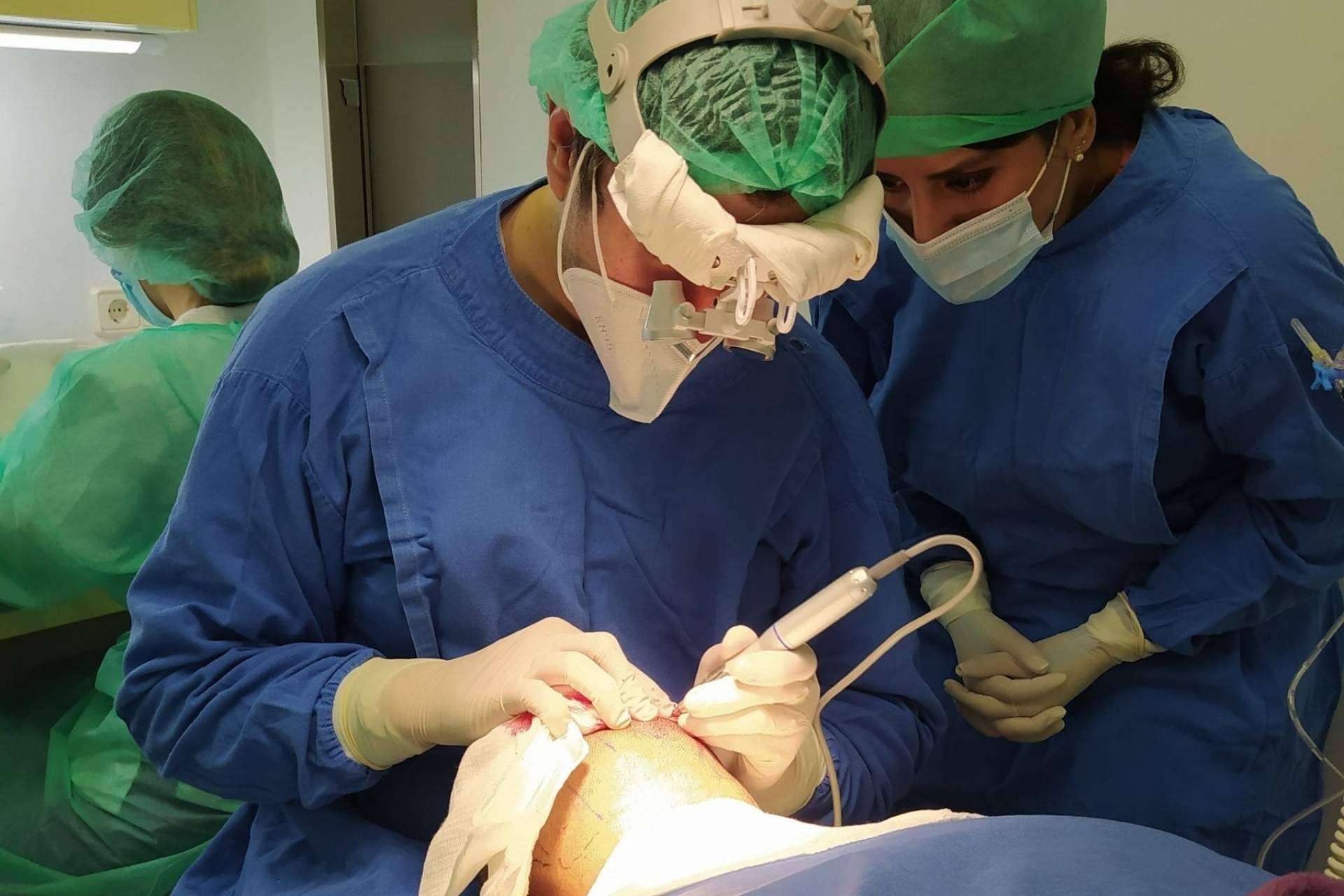 Clínica Tarrazo: microinjerto capilar en la clínica estética de Alcobendas