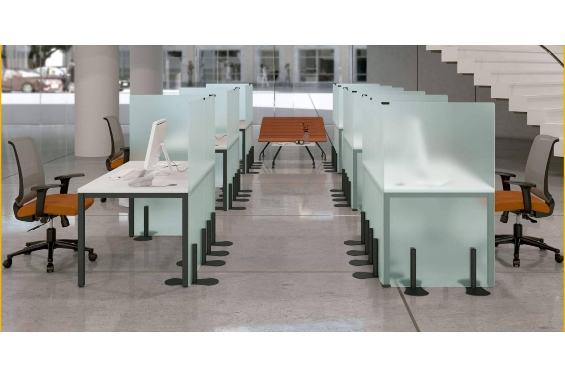 Officedeco: biombos de cristal para una vuelta a la oficina segura y con estilo