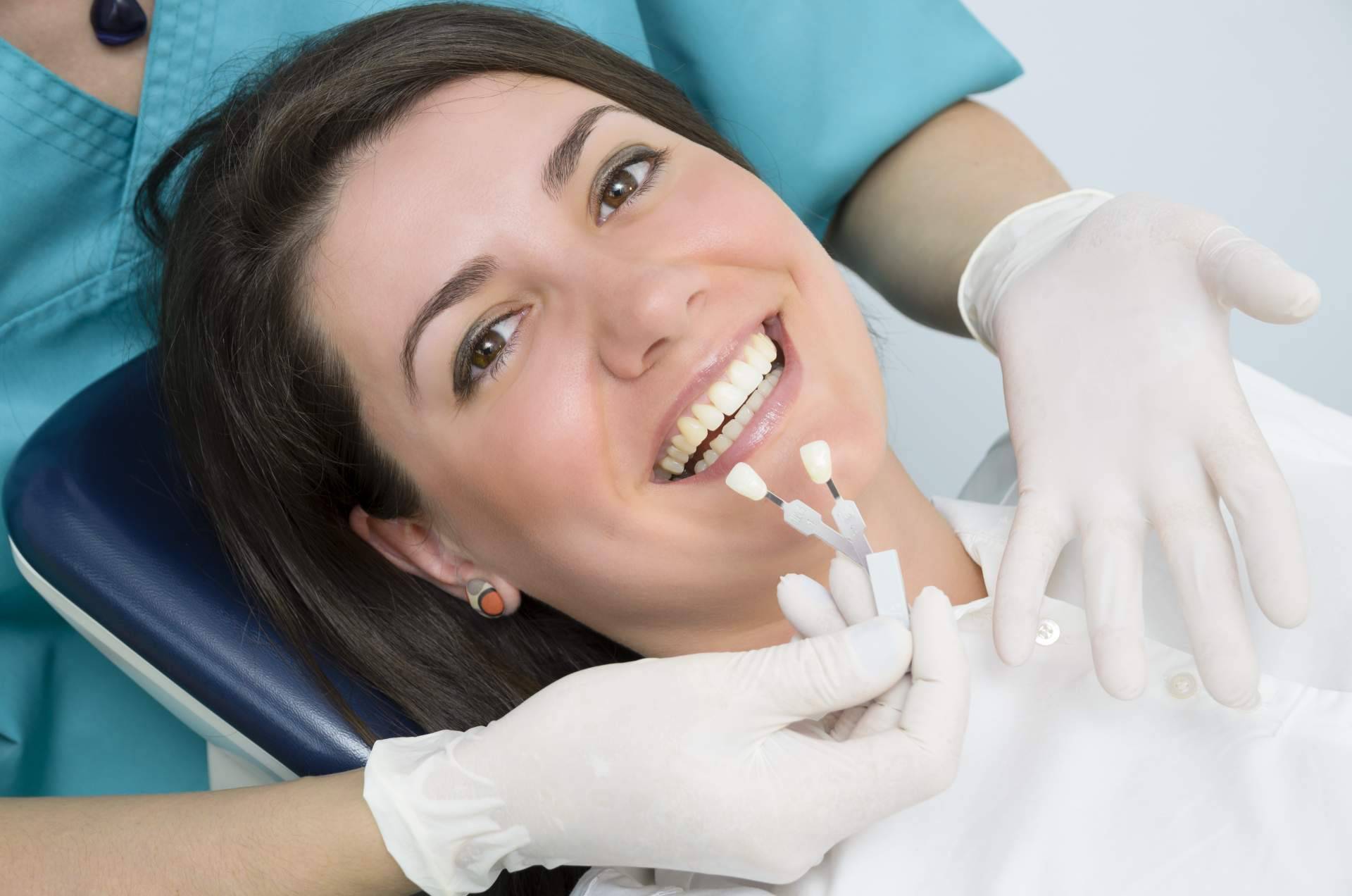 Ahora La Pobla de Vallbona: ¿Cómo seleccionar a un especialista en implantes dentales?