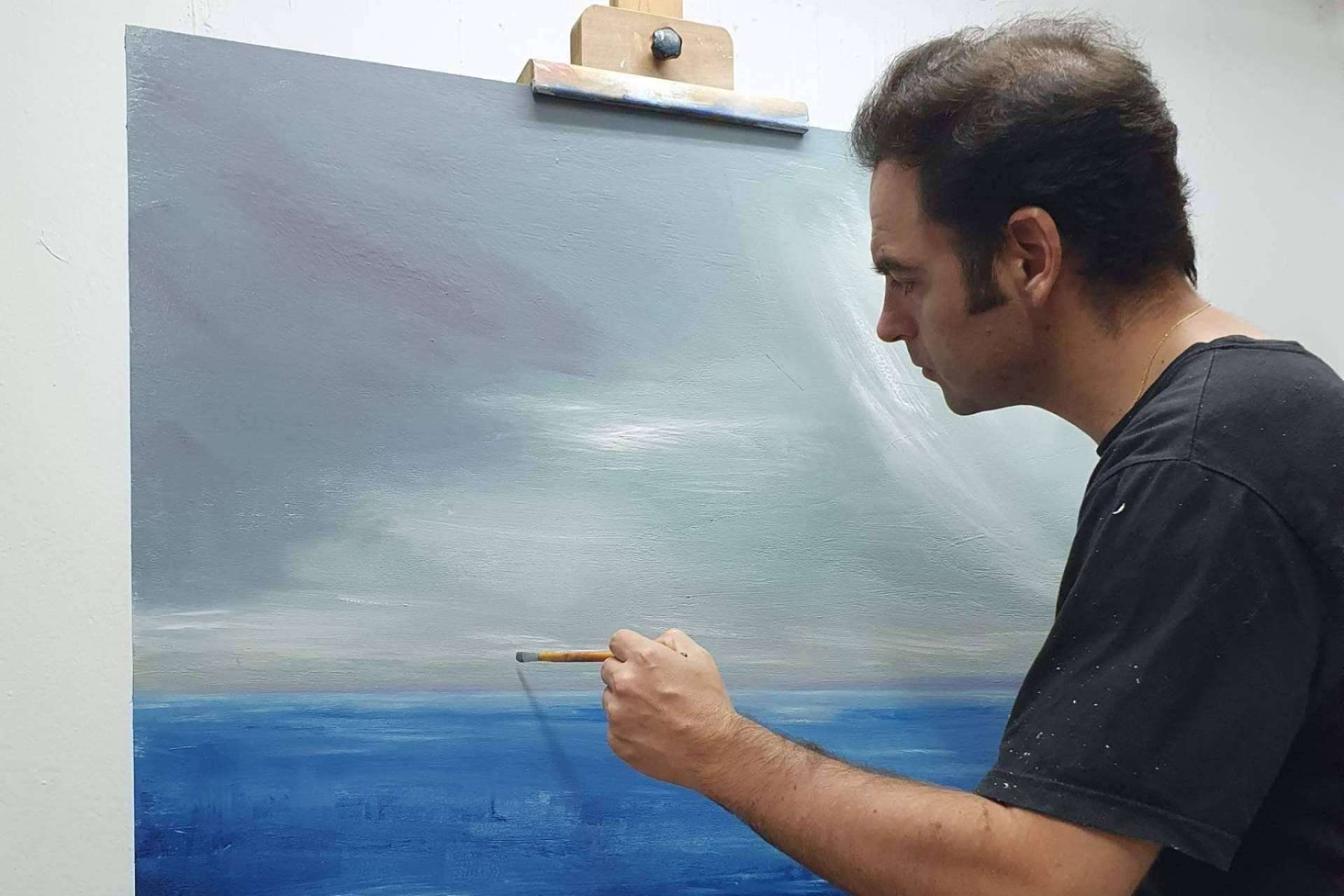Momo Puente-Piazza en la sala Howden de Sevilla: la nueva exposición Surensoñando