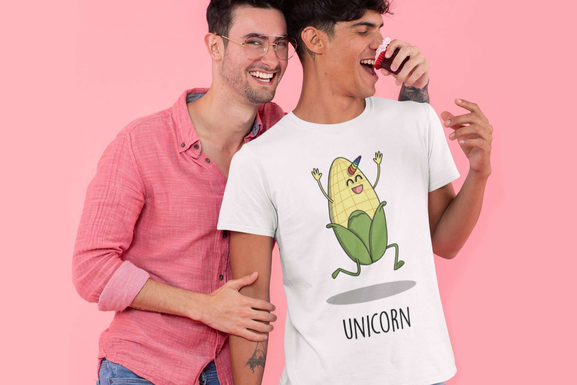 Tres en un Burro desprende humor e ingenio con las camisetas originales y divertidas de Mongedraws