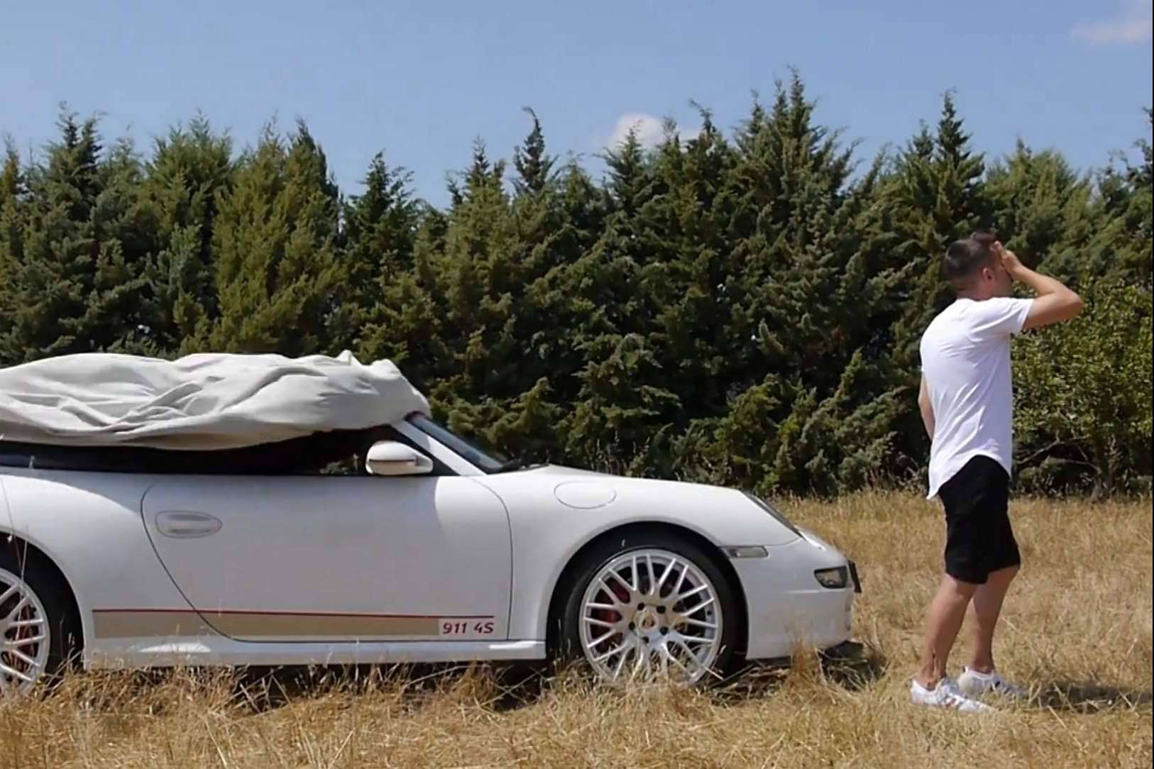 Ion Improve finaliza la personalización del Porsche 911