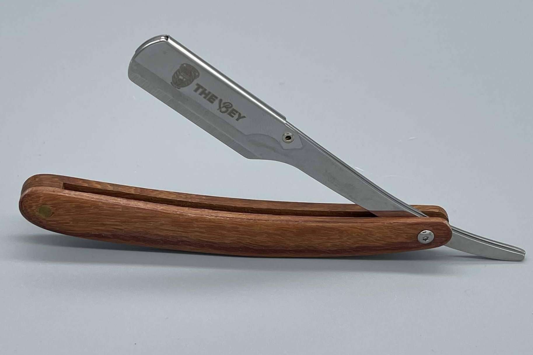 The Bey: extenso catálogo de productos para el cuidado de barba y cabello