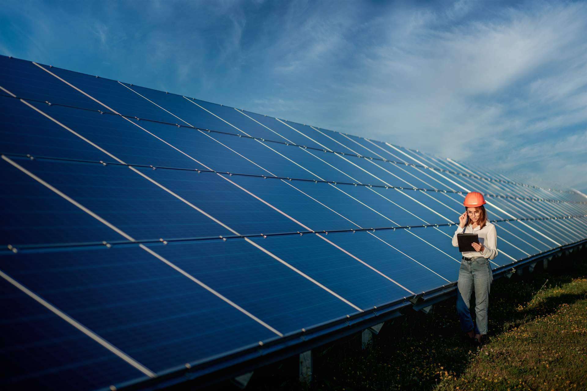 Las industrias apuestan por las placas fotovoltaicas, por Ingeniería MASRED