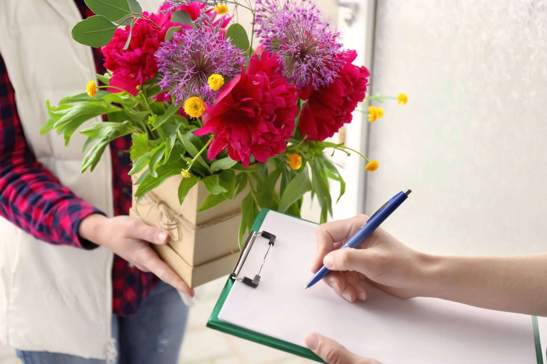 El envío de flores a domicilio aumenta tras la pandemia, por Regalar Flores