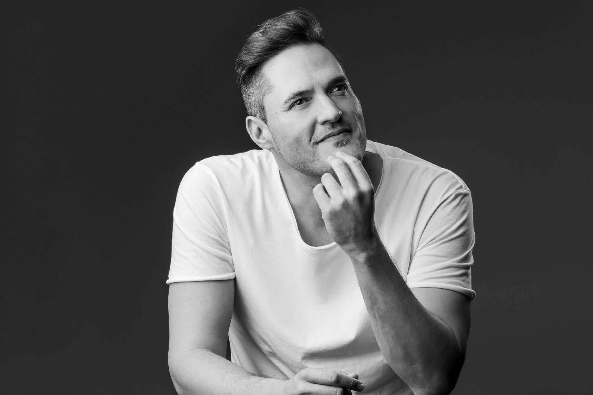 Entrevista al DJ Ivan Jimenez sobre sus orígenes musicales y su nuevo tema Lay Me Down