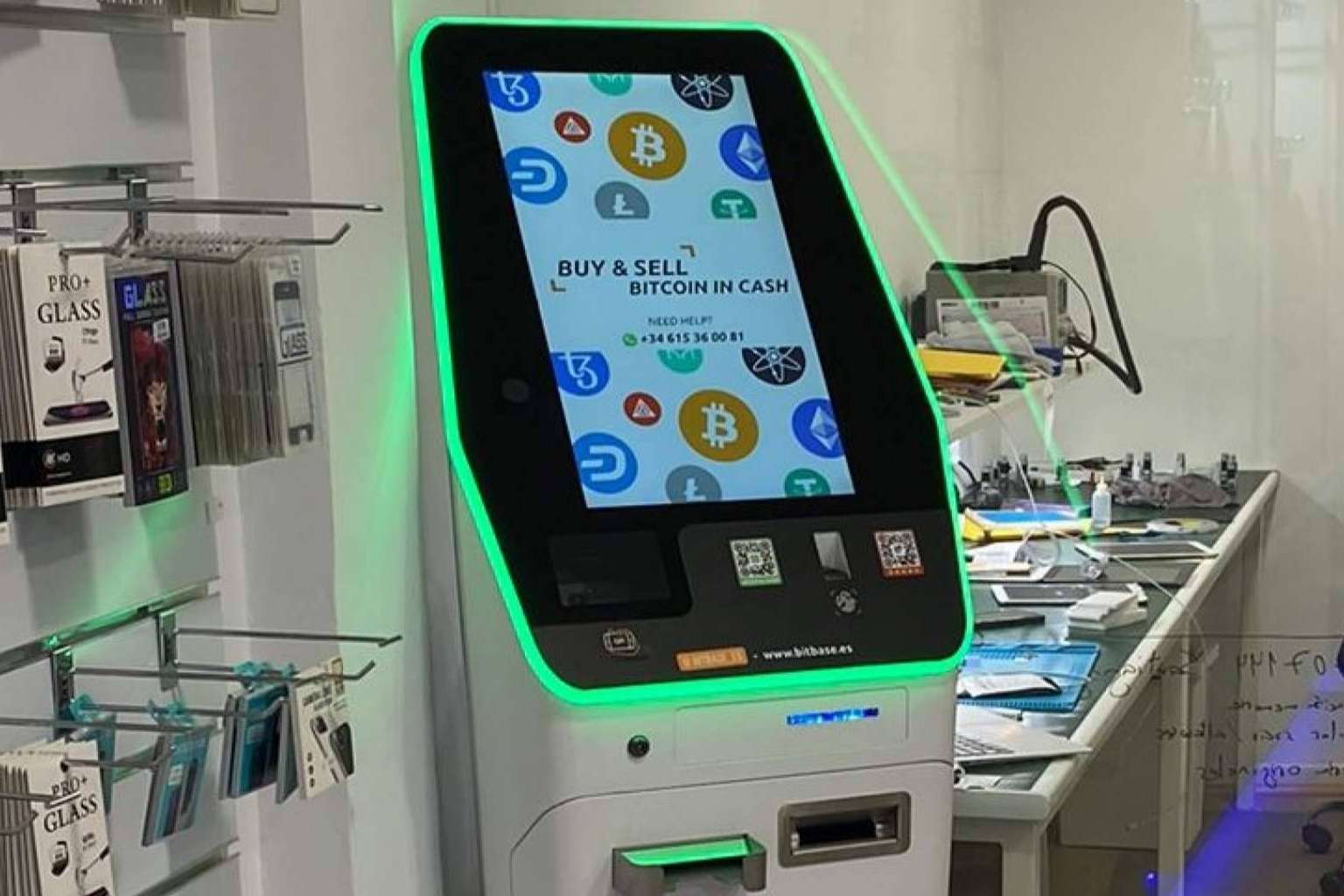 Reparación iPhone Sevilla, pioneros en tener un cajero Bitcoin en Sevilla