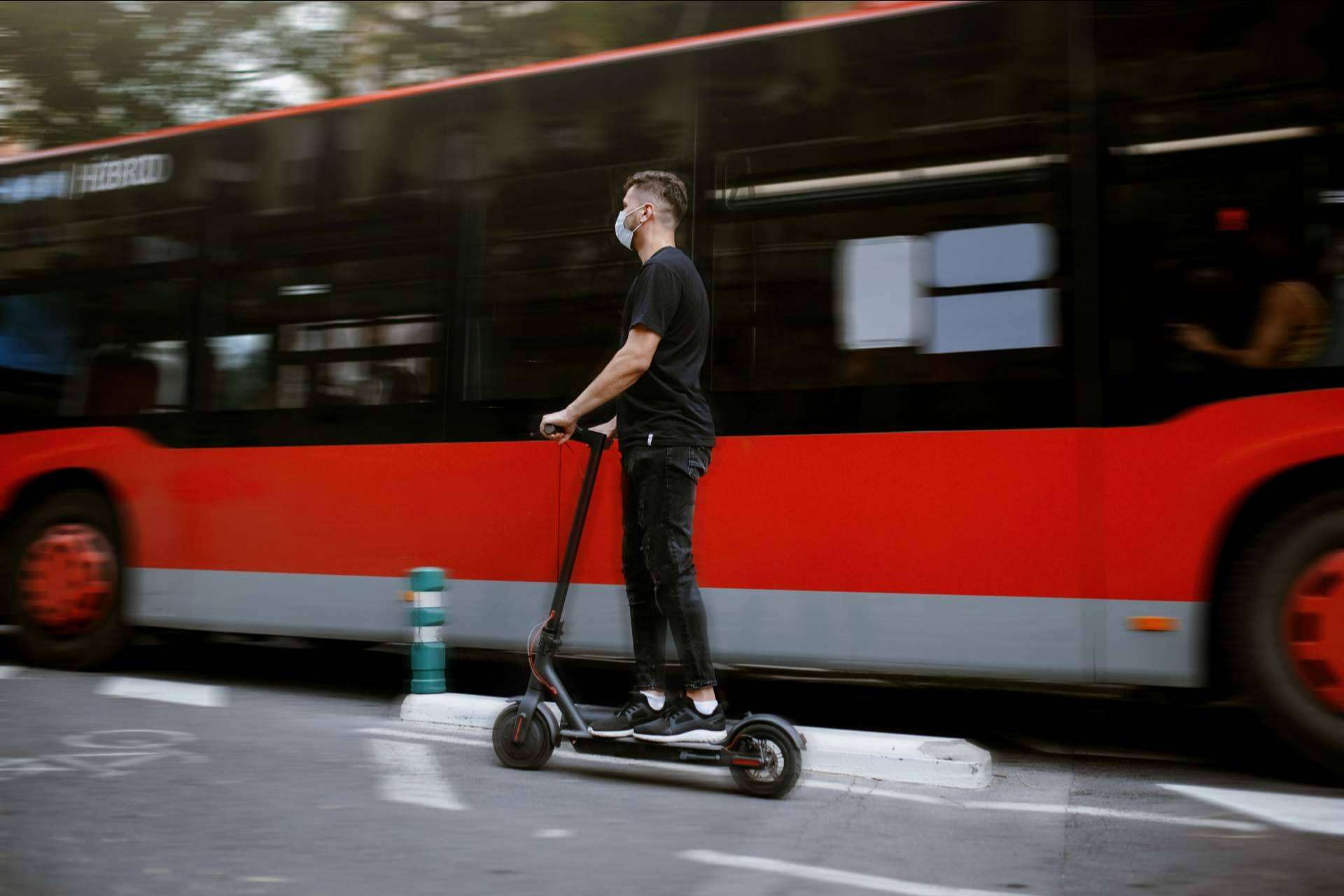 Opiniones positivas de LYNX, la empresa que ofrece alquiler de patinetes eléctricos en Barcelona