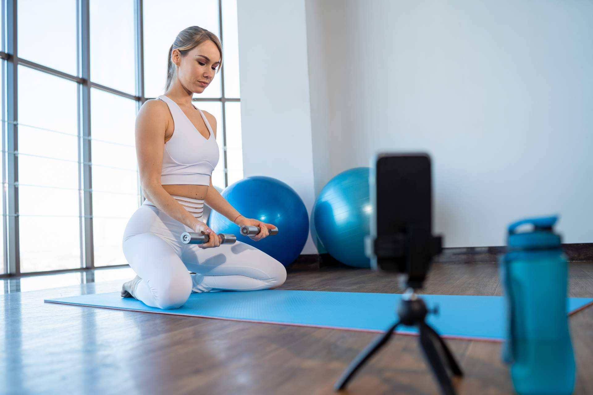 De una forma divertida, se puede entrenar la fuerza en casa