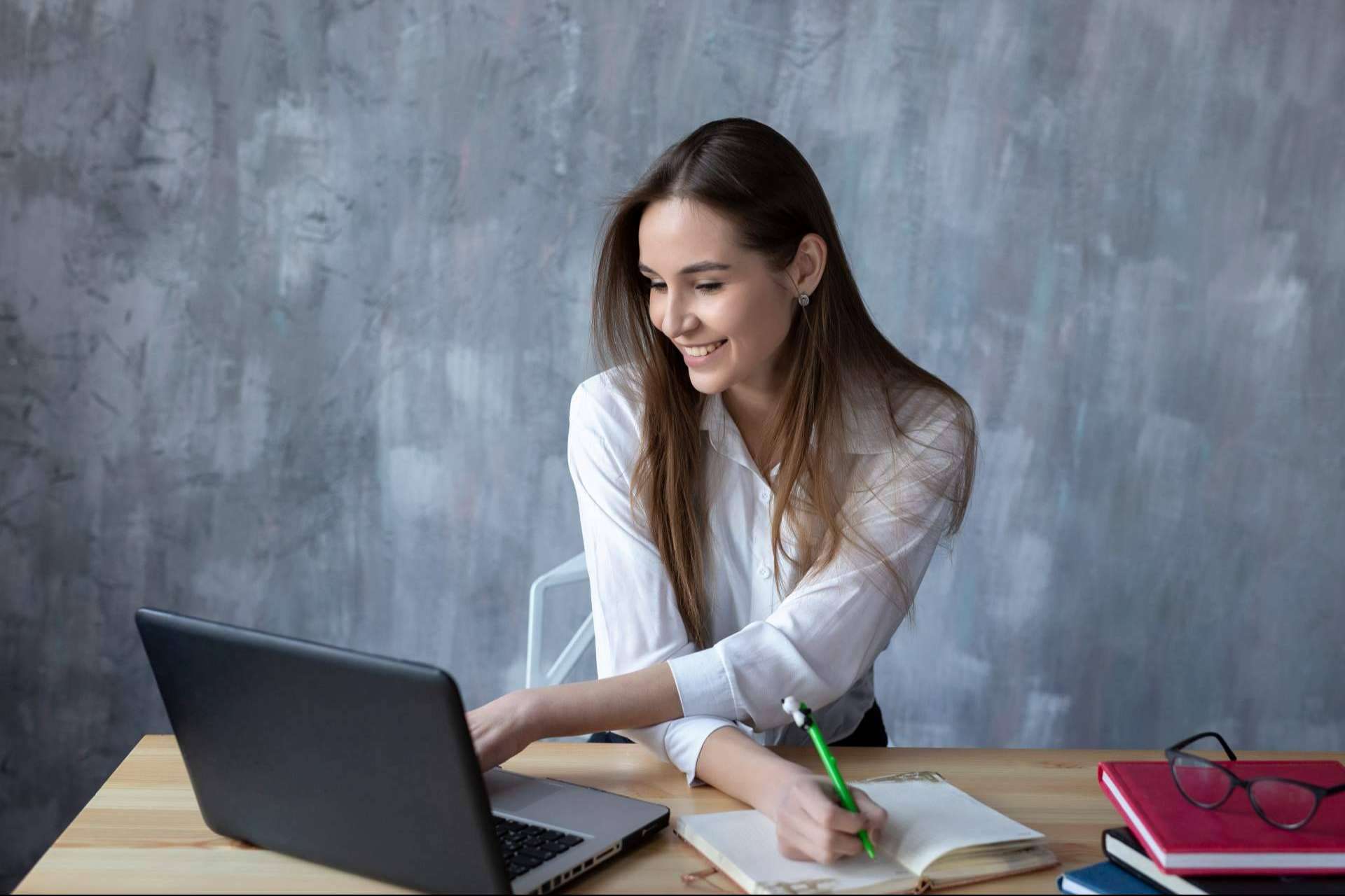 Las ventajas de hacer un propio curso online, por Stallions Teachers