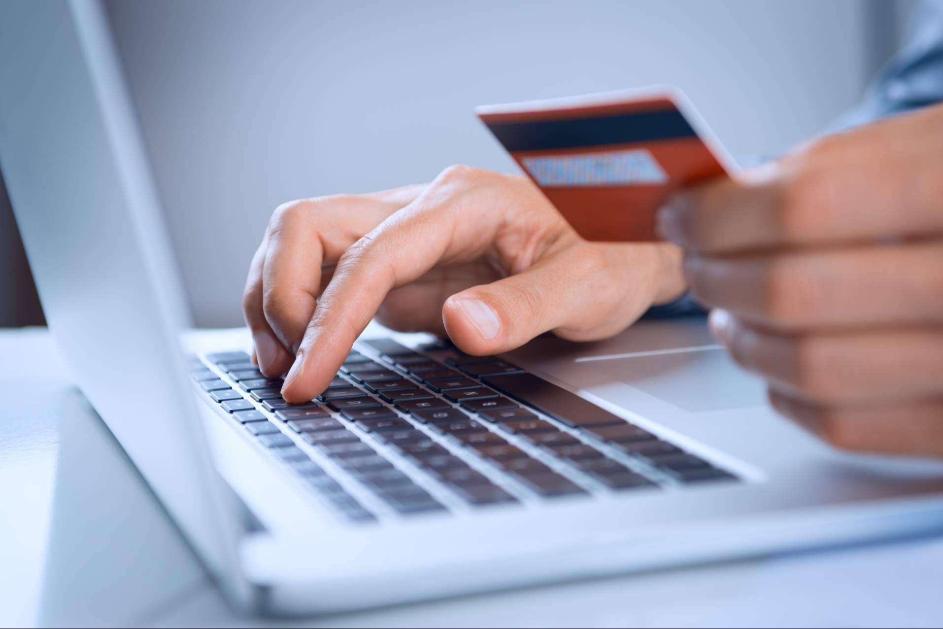 Las razones por las cuales no se consigue vender en internet explicadas por la empresa Eprox