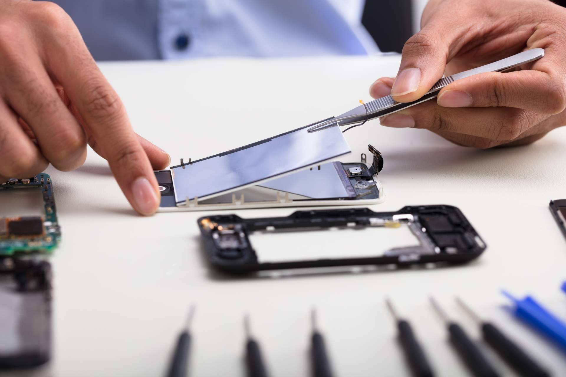 La compañía Repuestos Tic repara móviles Xiaomi