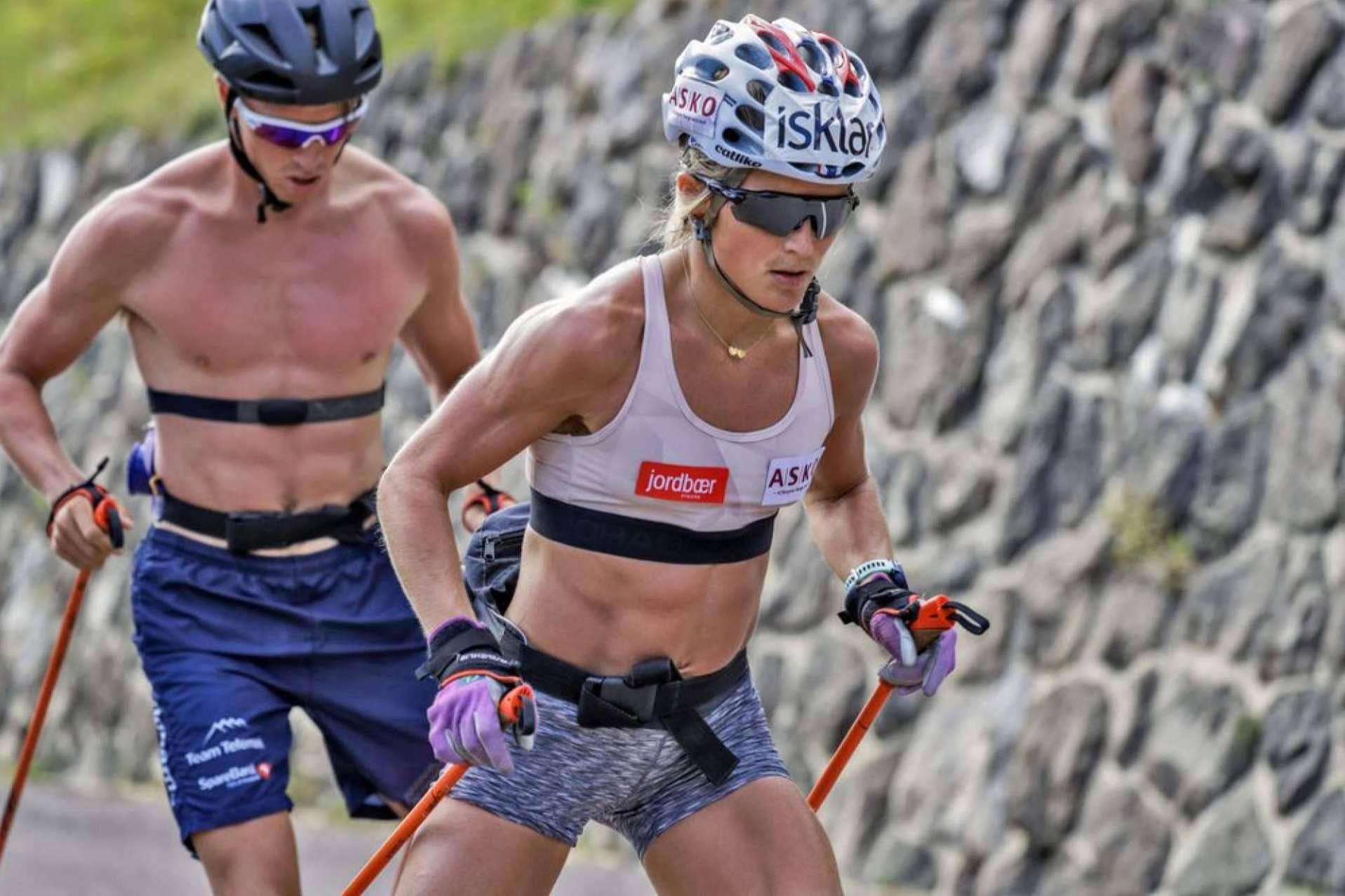 ¿Dónde se puede practicar y a qué deportes complementa el rollerski?