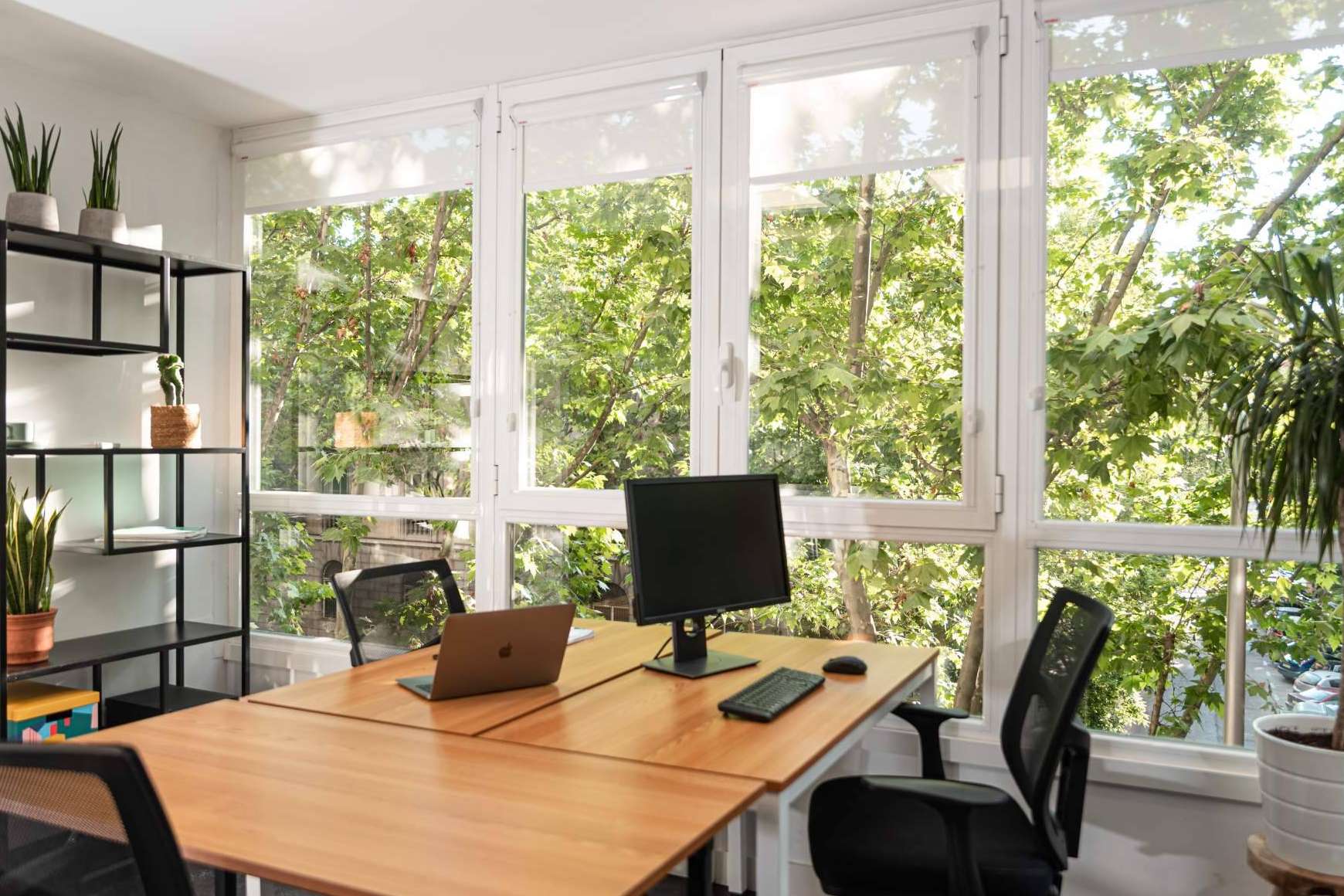 Salas de reuniones equipadas en Madrid, con OXYGEN Workspace