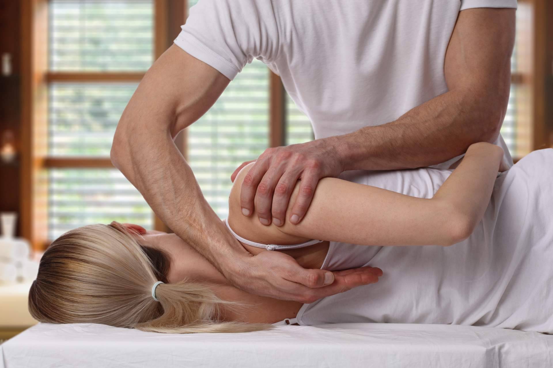 Los ajustes quiroprácticos ayudan a mejorar la lumbalgia, según Centre Chiropractic