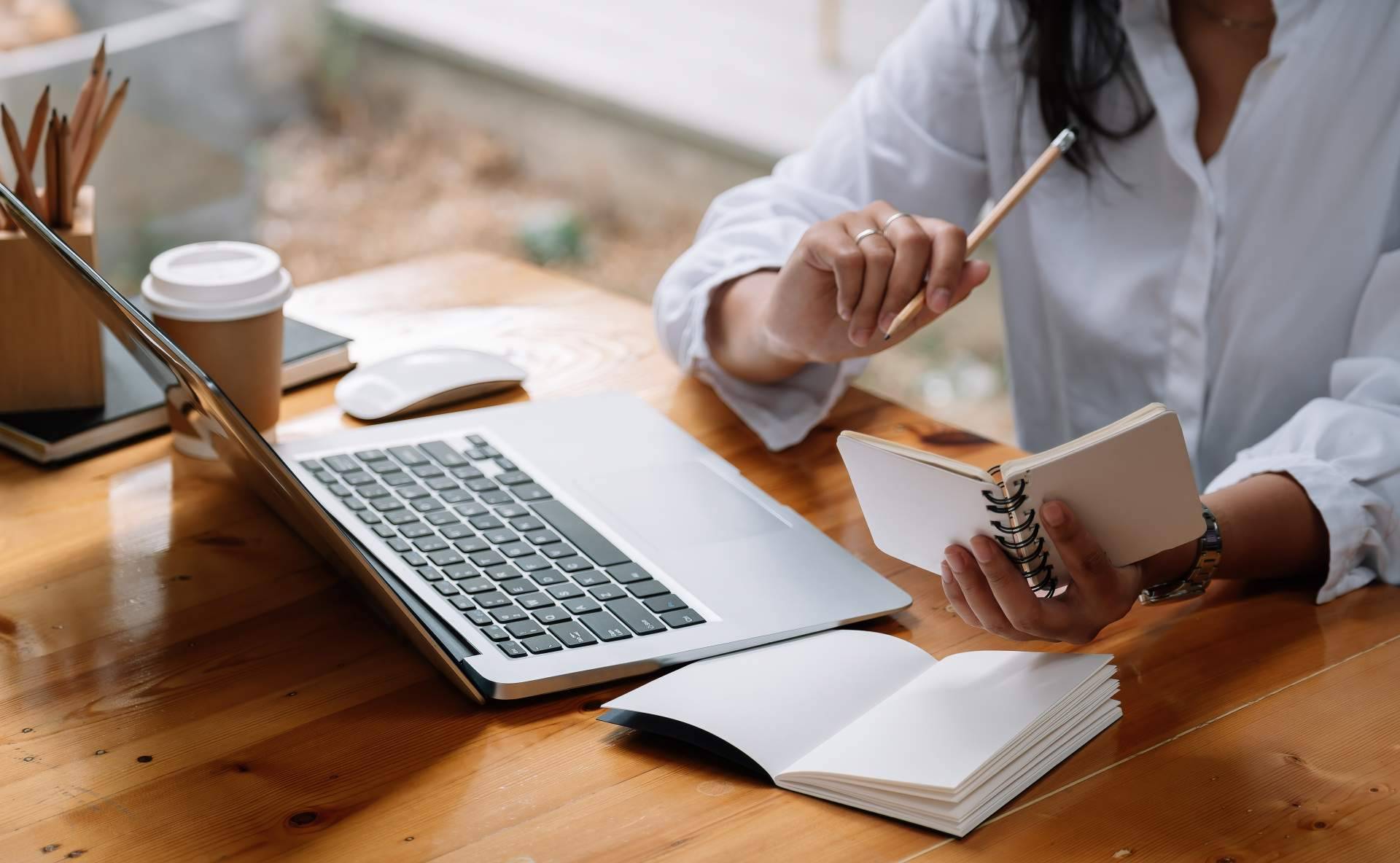 Acerca de la formación online y a distancia para personal de gestión y servicios de ASANPIS