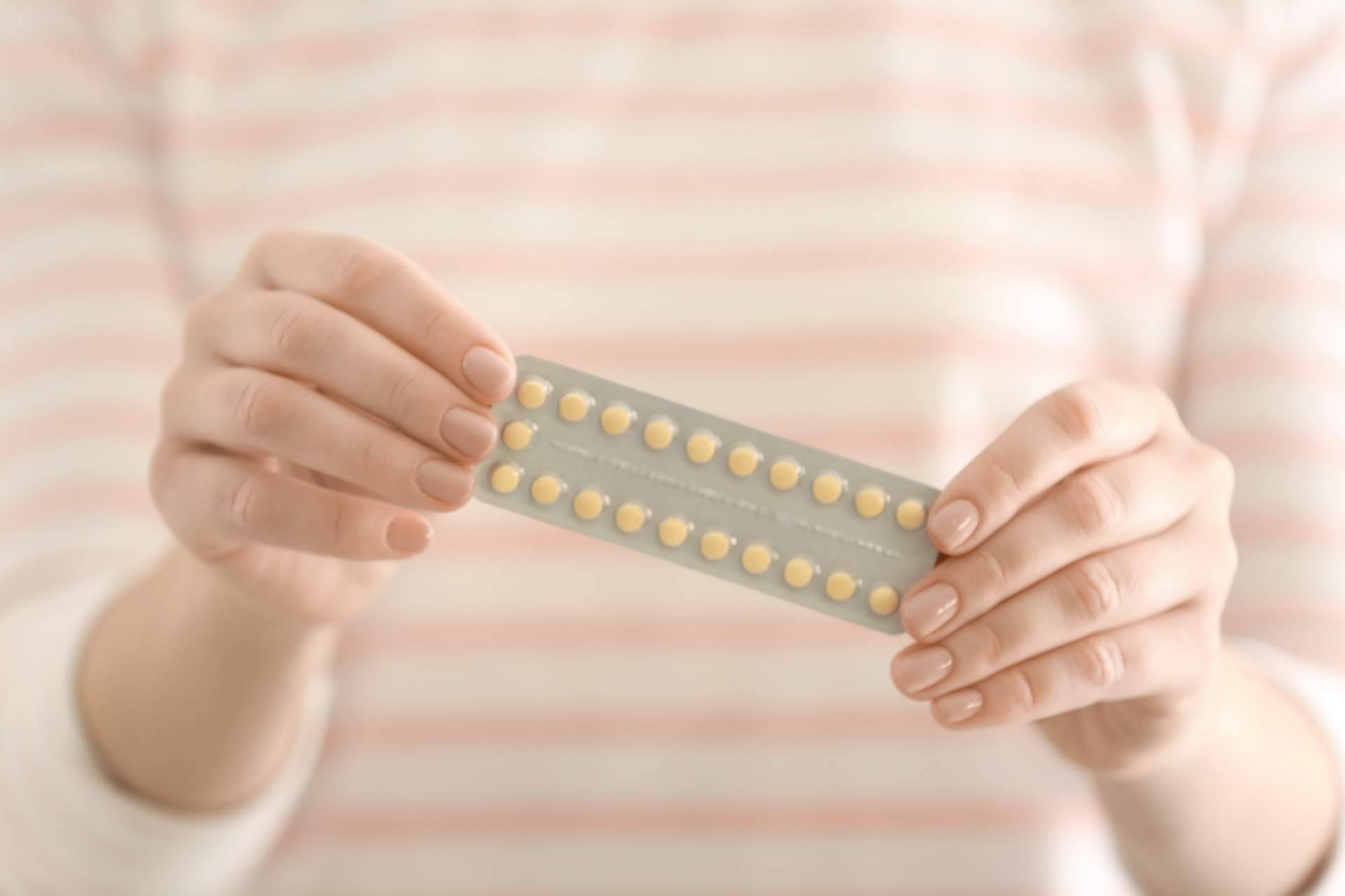 ¿Cómo es de importante la Vitamina B6 para la salud hormonal de la mujer?, por FemmeUp
