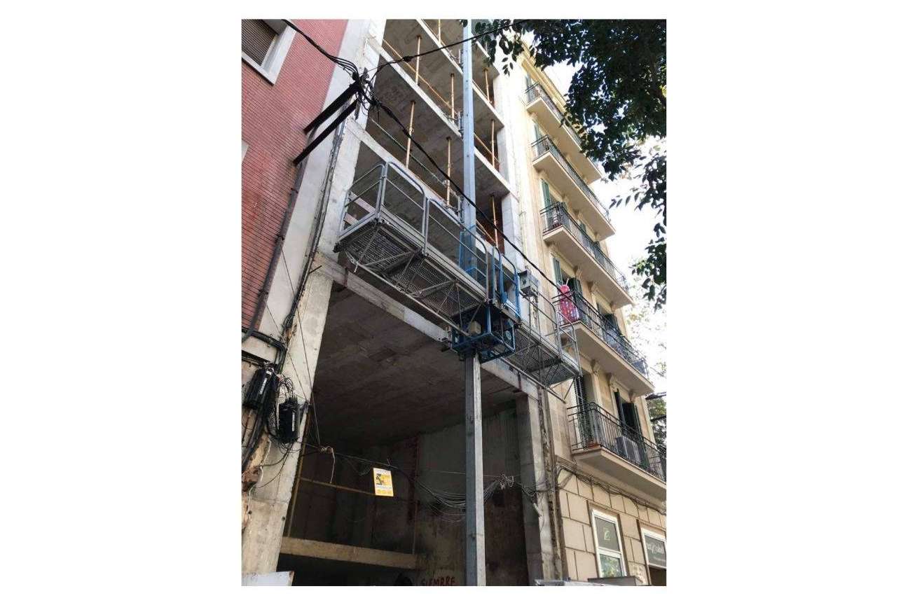 TusAndamiosBarcelona brinda una gran variedad de andamios para cubrir las necesidades de todos sus clientes