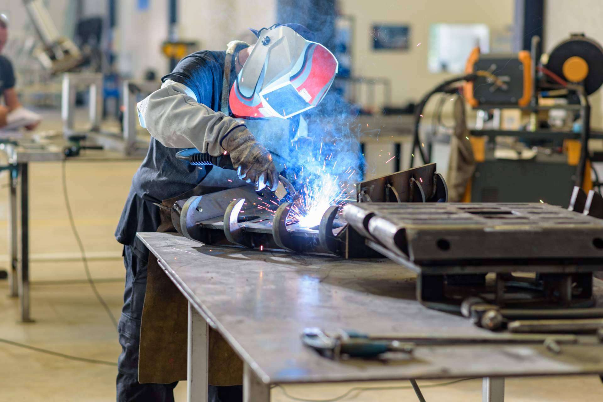Tipos de trabajo en la carpintería metálica cuando se necesita un profesional como Decofer