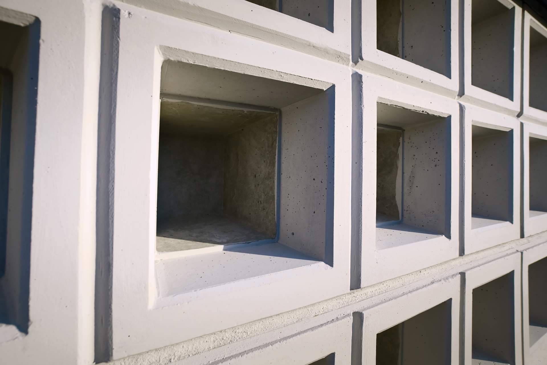 ¿Cuál es el precio de una incineración con velatorio en Iruña?